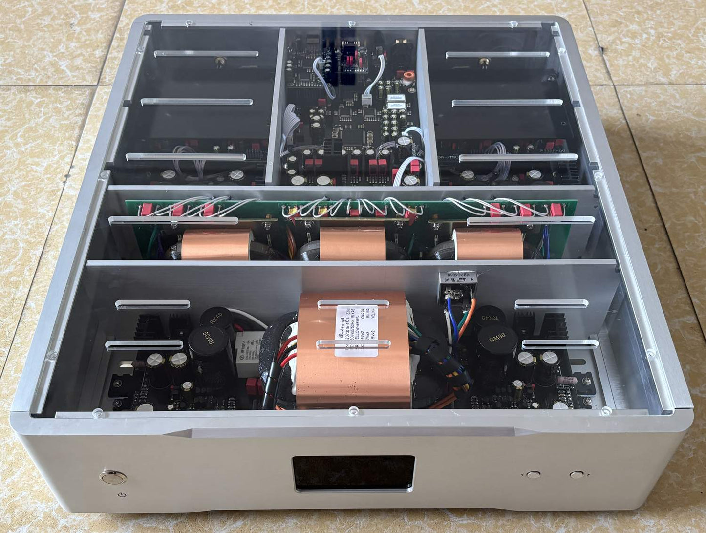 Audio gd HE-8 R2R DAC