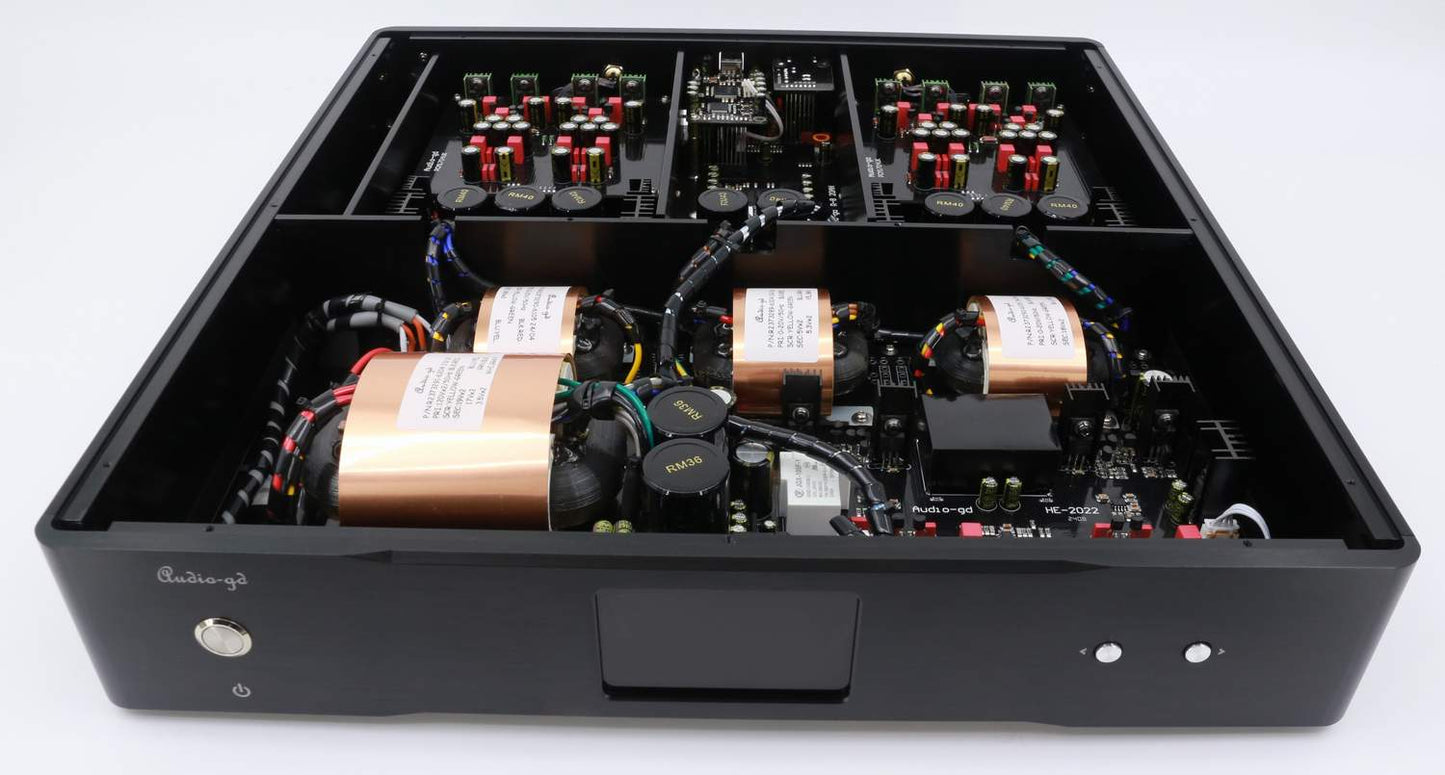 Audio gd HE-8 R2R DAC